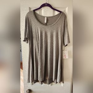LulaRoe Perfect T